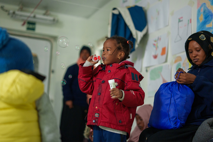 MovingChildFoundation_SOSMEDITERRANEE2